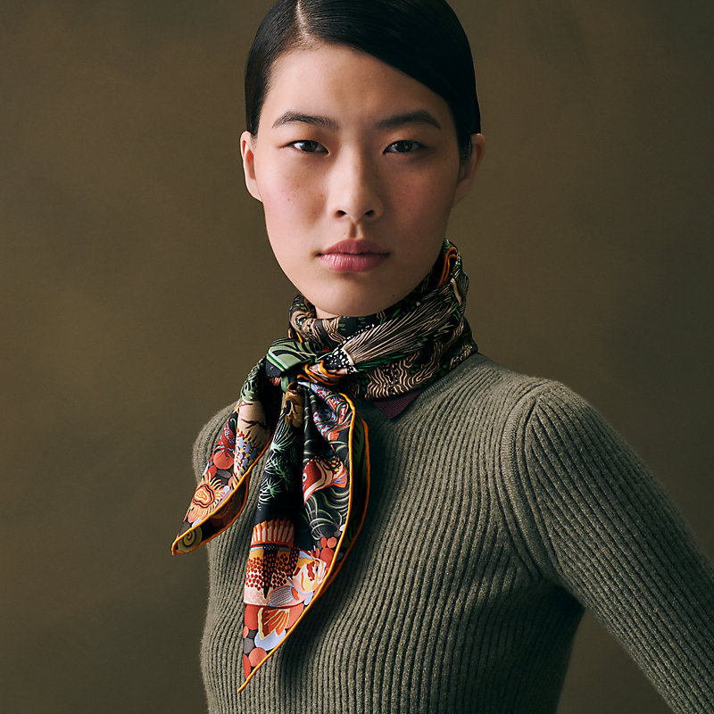 HERMES シルクスカーフ ブドウ柄 Rewilding Nature scarf 90 | Hermès USA